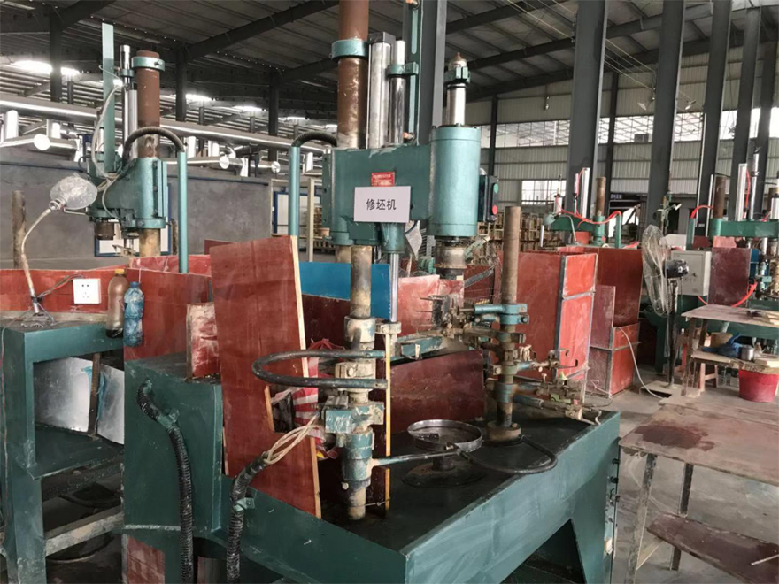 單工位自動(dòng)修坯機200*650